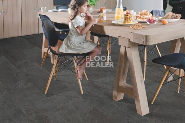 Плитка ПВХ Quick Step Livyn Ambient Click Plus AMCP AMCP40035   Сланец чёрный фото 4 | FLOORDEALER